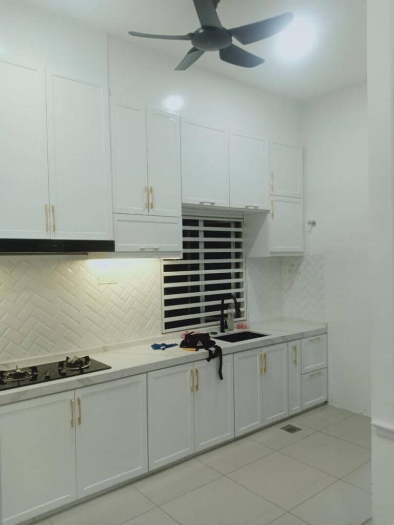 aluminium kitchen cabinet